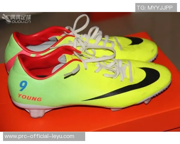 选择适合的足球鞋让你在球场上如鱼得水的秘诀分享